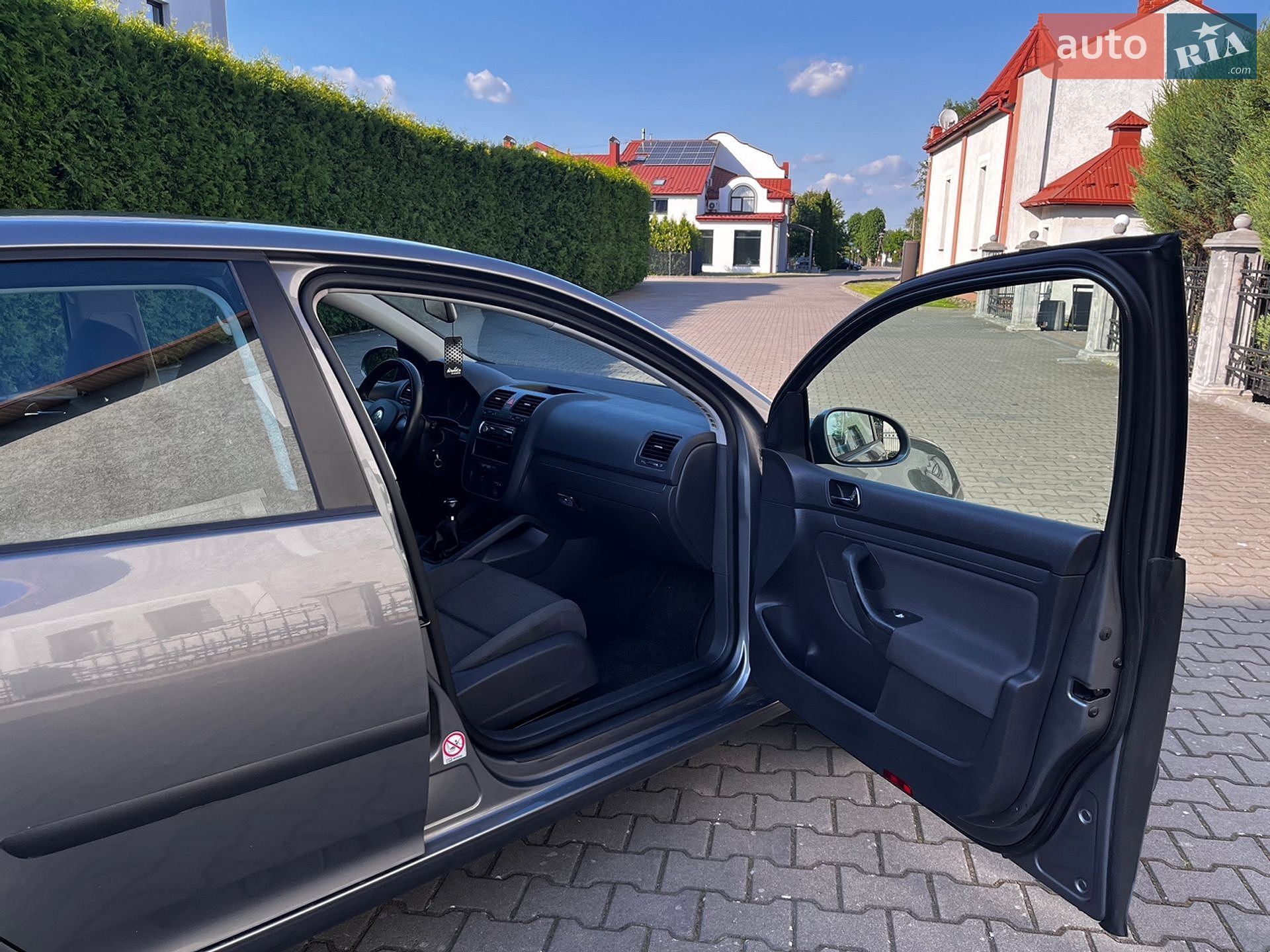 Volkswagen Golf 2004 VIN WVWZZZ1KZ5W099981 фото оголошення 5 з 9
