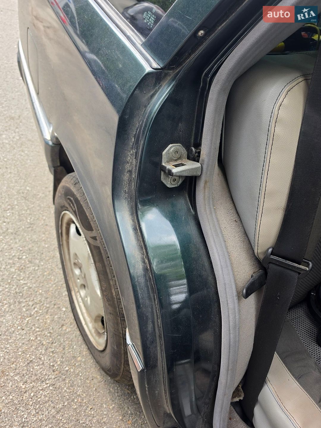 Mercedes-Benz E-Class 1985 VIN WDB1241801F021995 фото оголошення 7 з 13