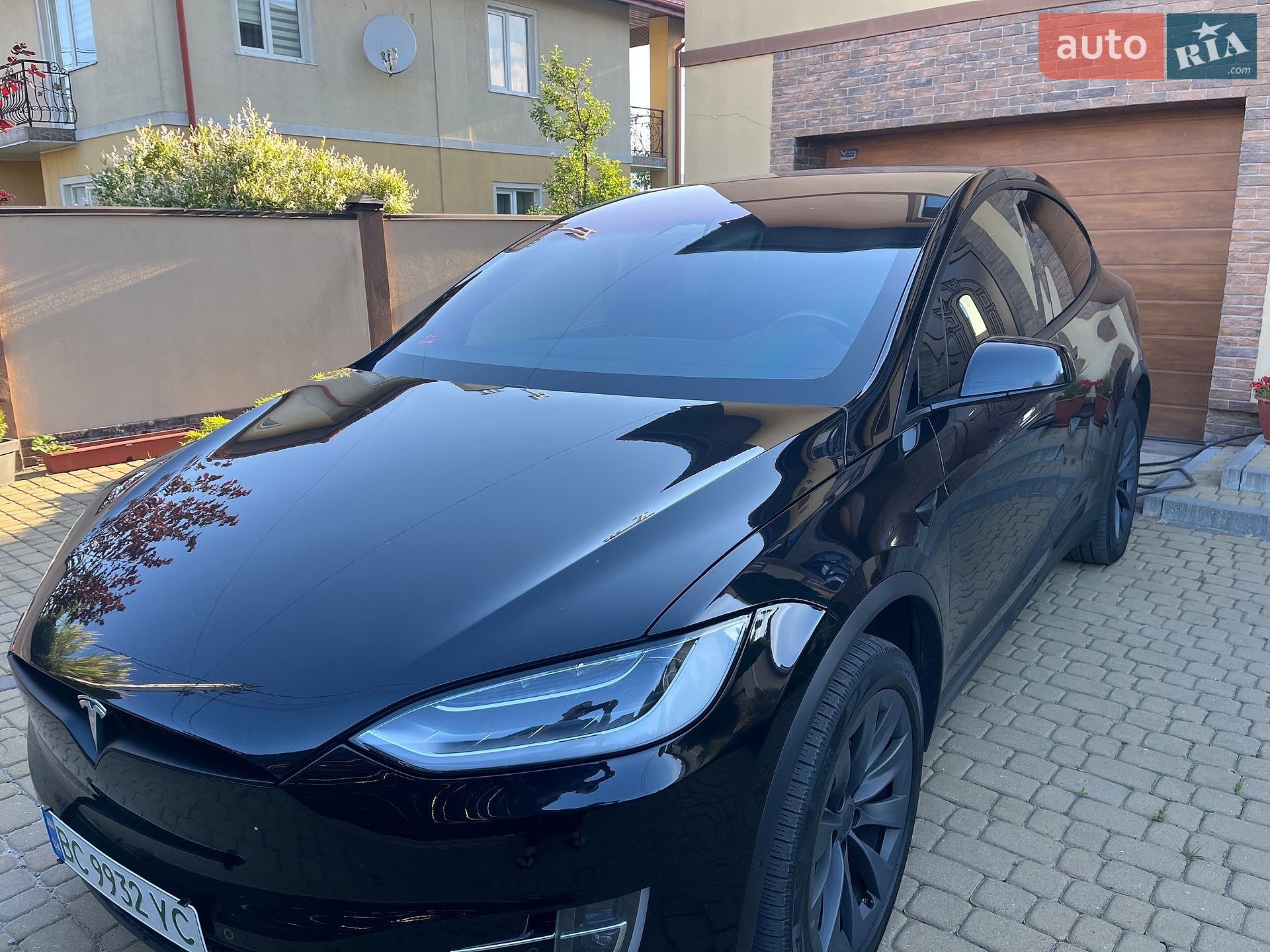 Tesla Model X 2017 VIN 5YJXCBE22HF055641 фото оголошення 29 з 31