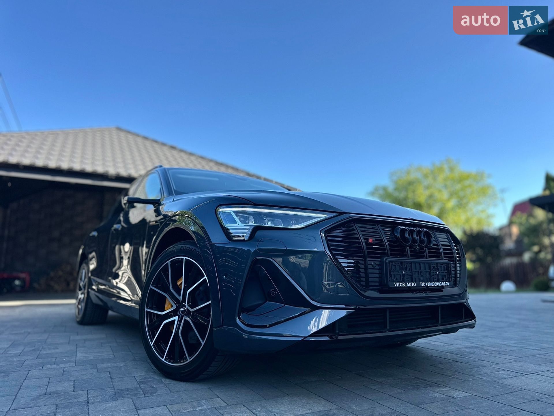 Audi e-tron 2020 VIN WAUZZZGE4LB023984 фото оголошення 2 з 102