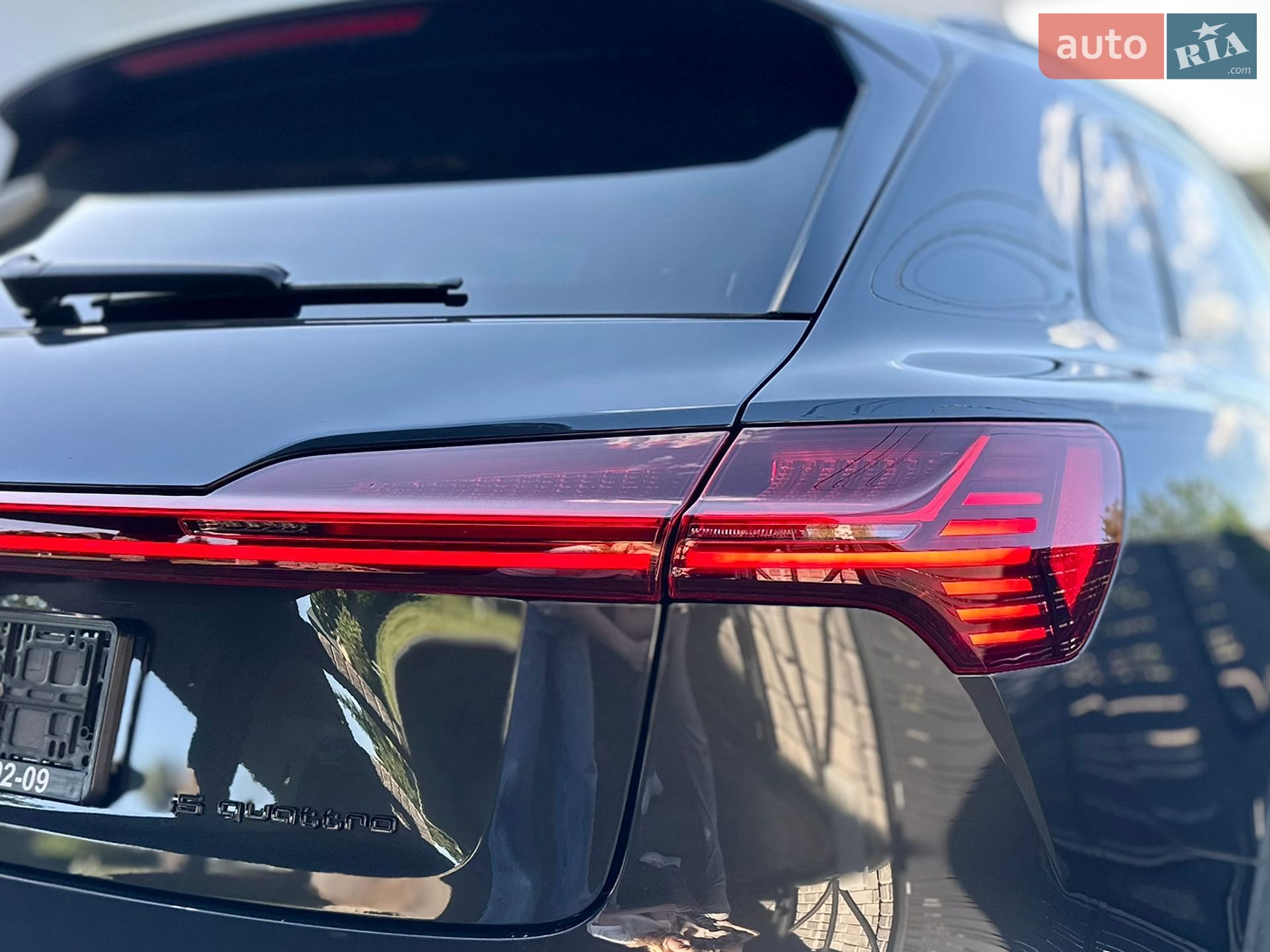 Audi e-tron 2020 VIN WAUZZZGE4LB023984 фото оголошення 38 з 102