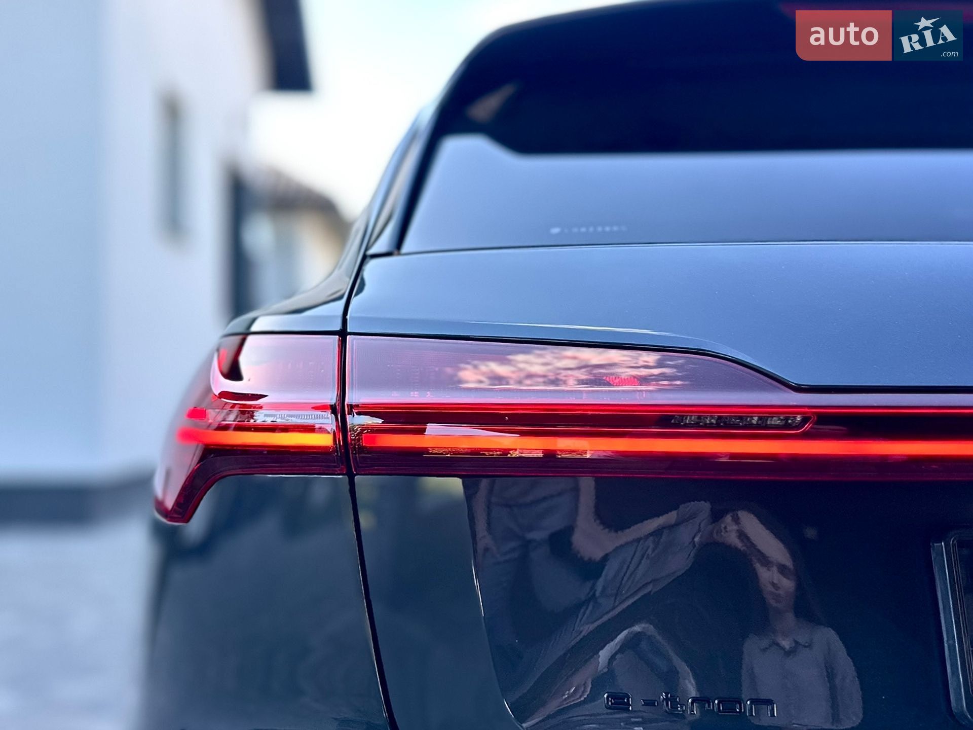 Audi e-tron 2020 VIN WAUZZZGE4LB023984 фото оголошення 35 з 102