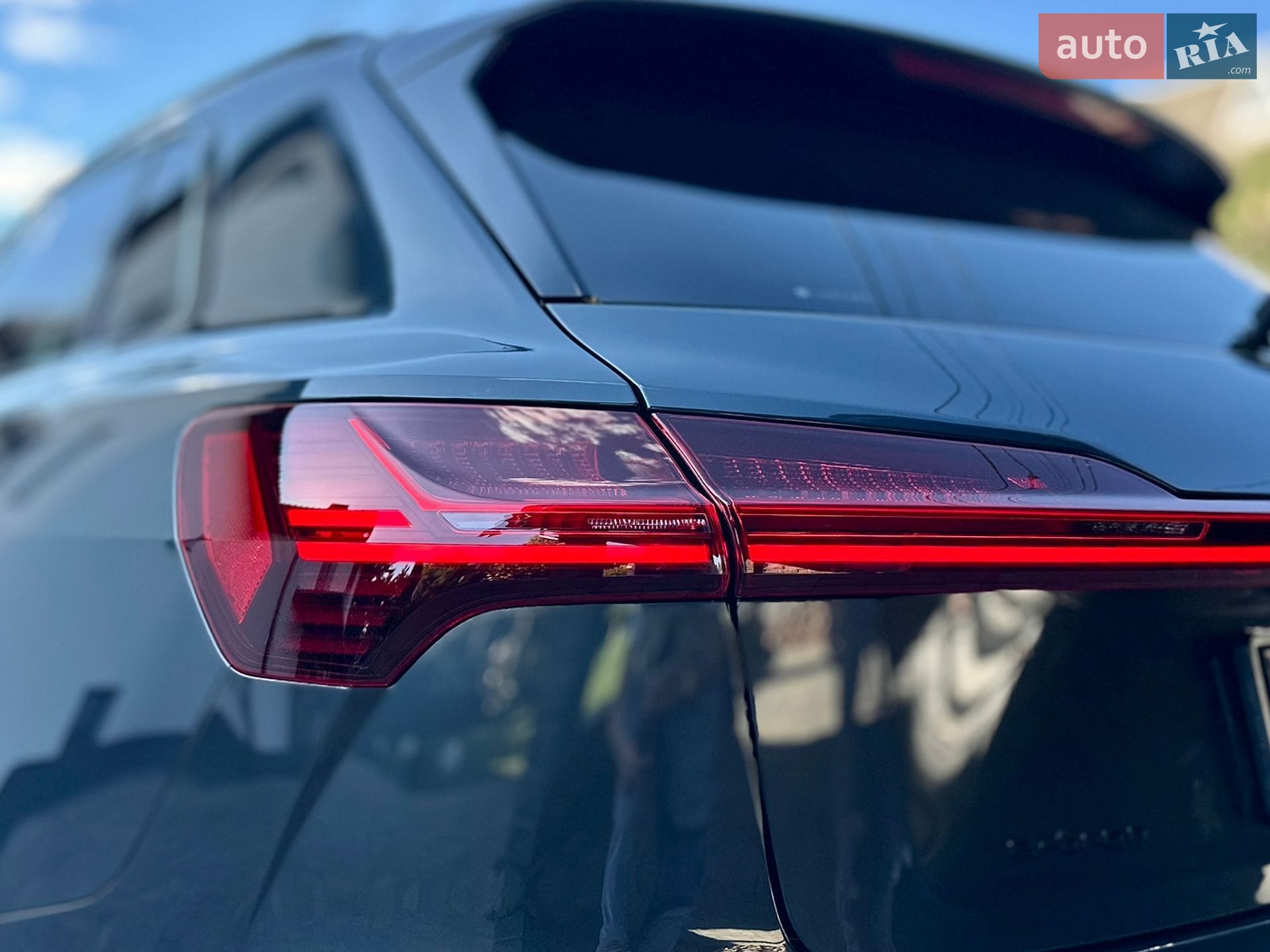 Audi e-tron 2020 VIN WAUZZZGE4LB023984 фото оголошення 37 з 102