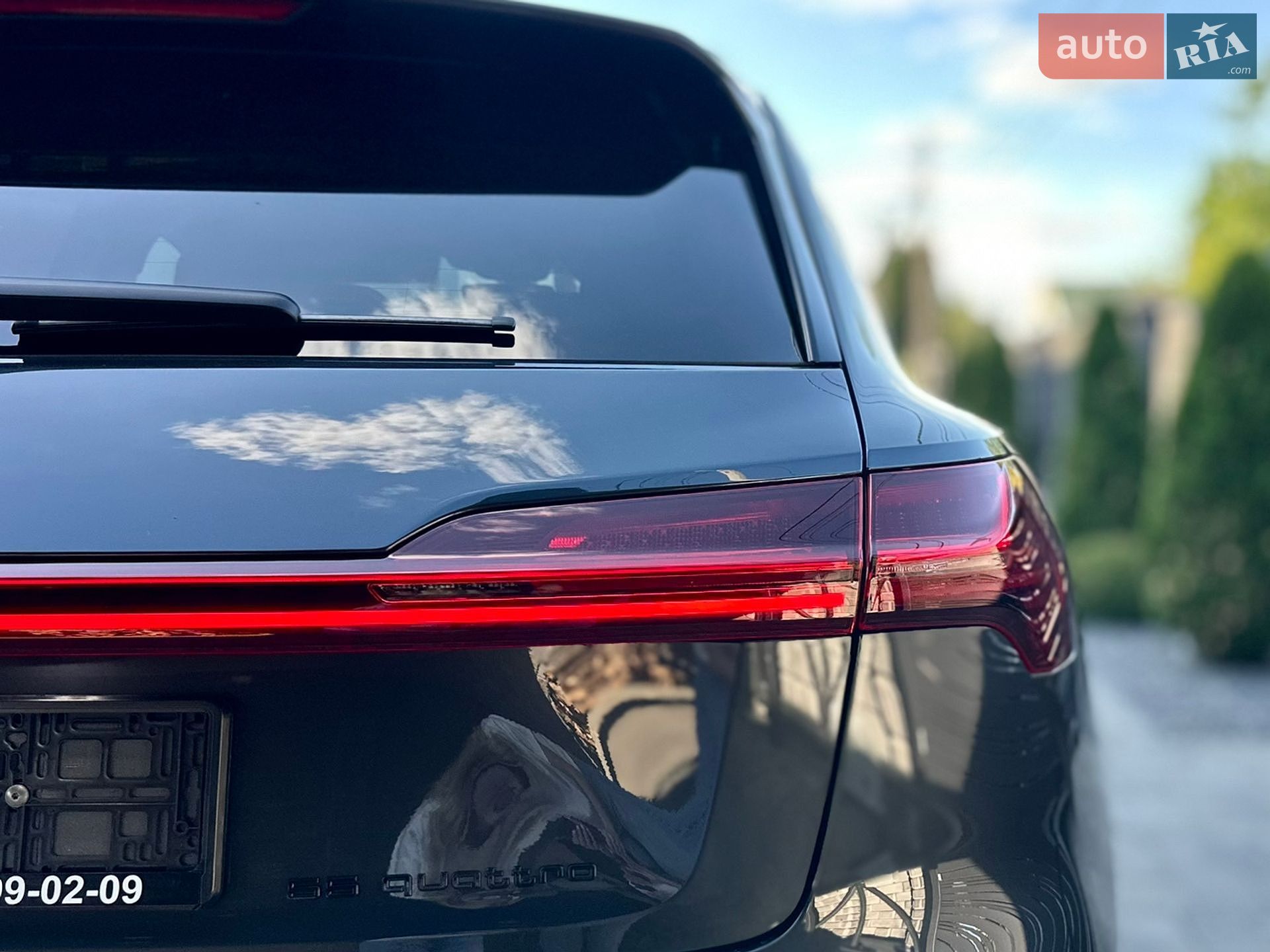Audi e-tron 2020 VIN WAUZZZGE4LB023984 фото оголошення 36 з 102