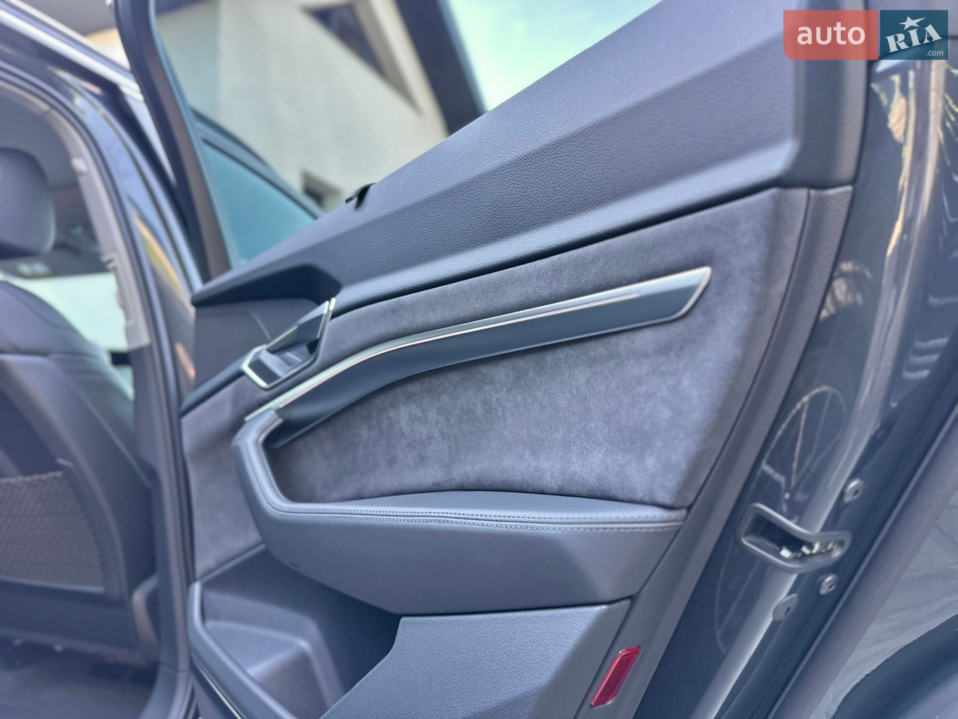 Audi e-tron 2020 VIN WAUZZZGE4LB023984 фото оголошення 84 з 102