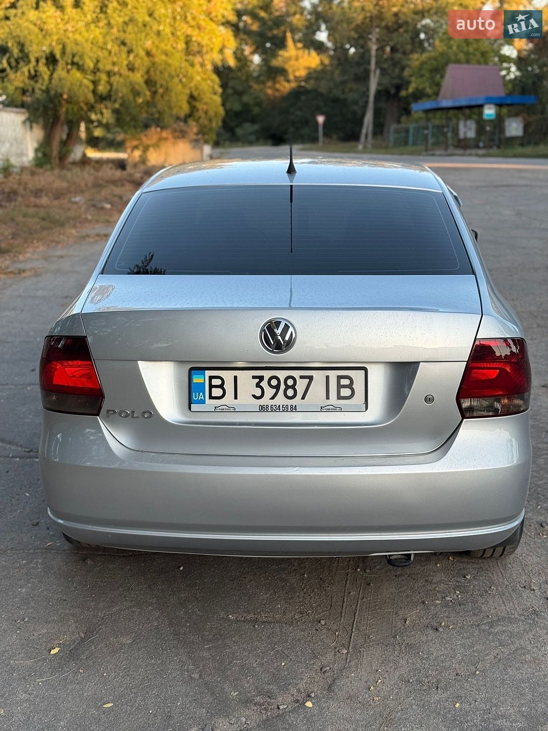Volkswagen Polo 2011 VIN XW8ZZZ61ZBG020155 фото оголошення 3 з 8