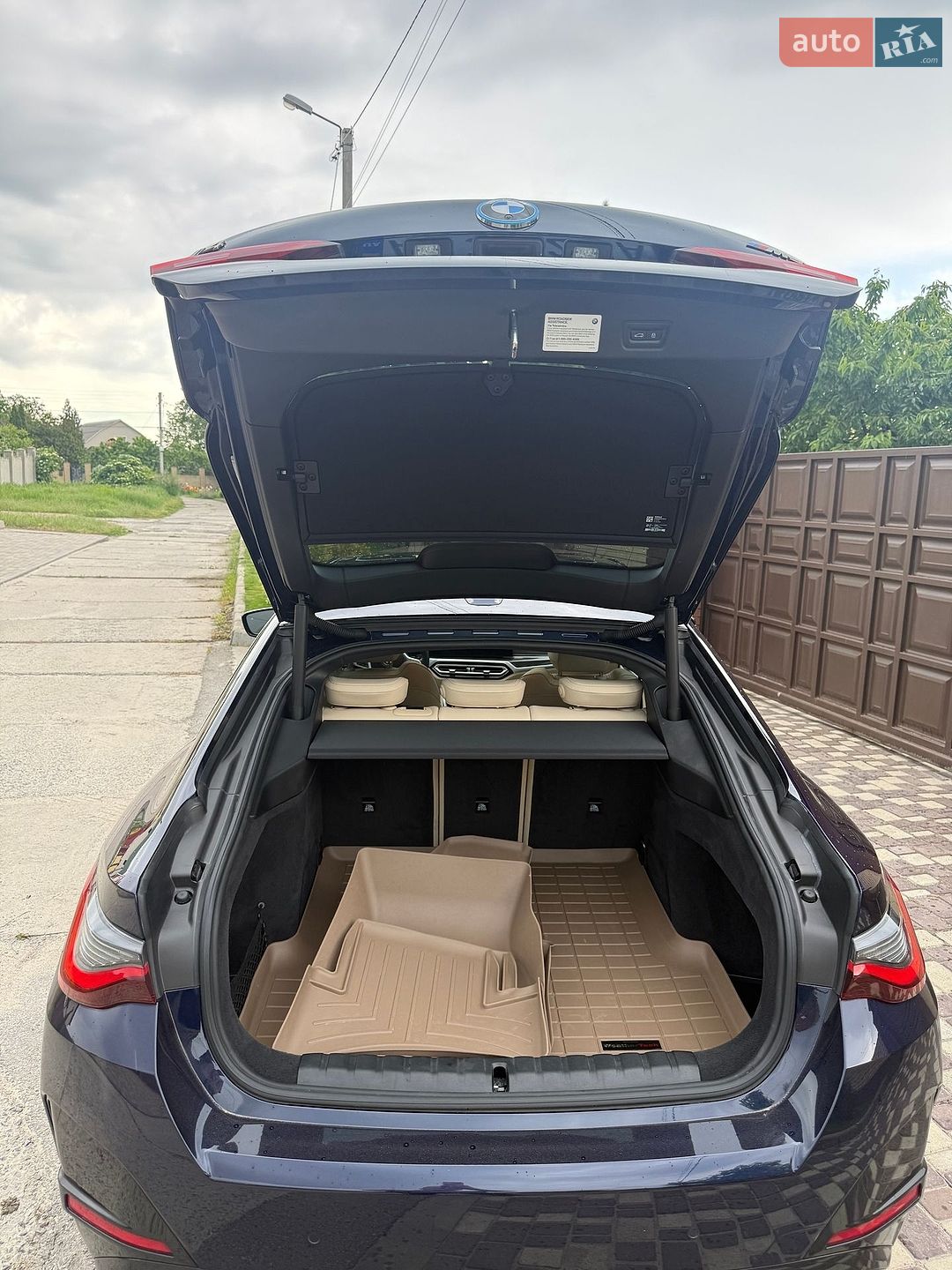 BMW I4 2023 VIN WBY33AW07PFP77038 фото оголошення 10 з 16