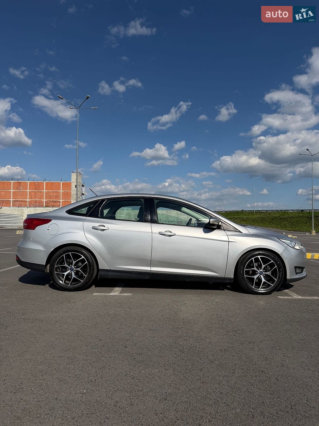 Ford Focus 2016 VIN 1FADP3H24HL205860 фото оголошення 6 з 22