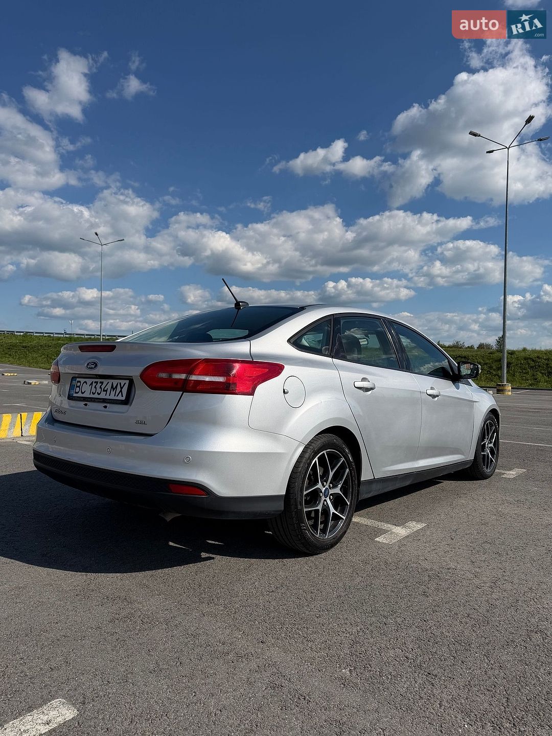 Ford Focus 2016 VIN 1FADP3H24HL205860 фото оголошення 7 з 22
