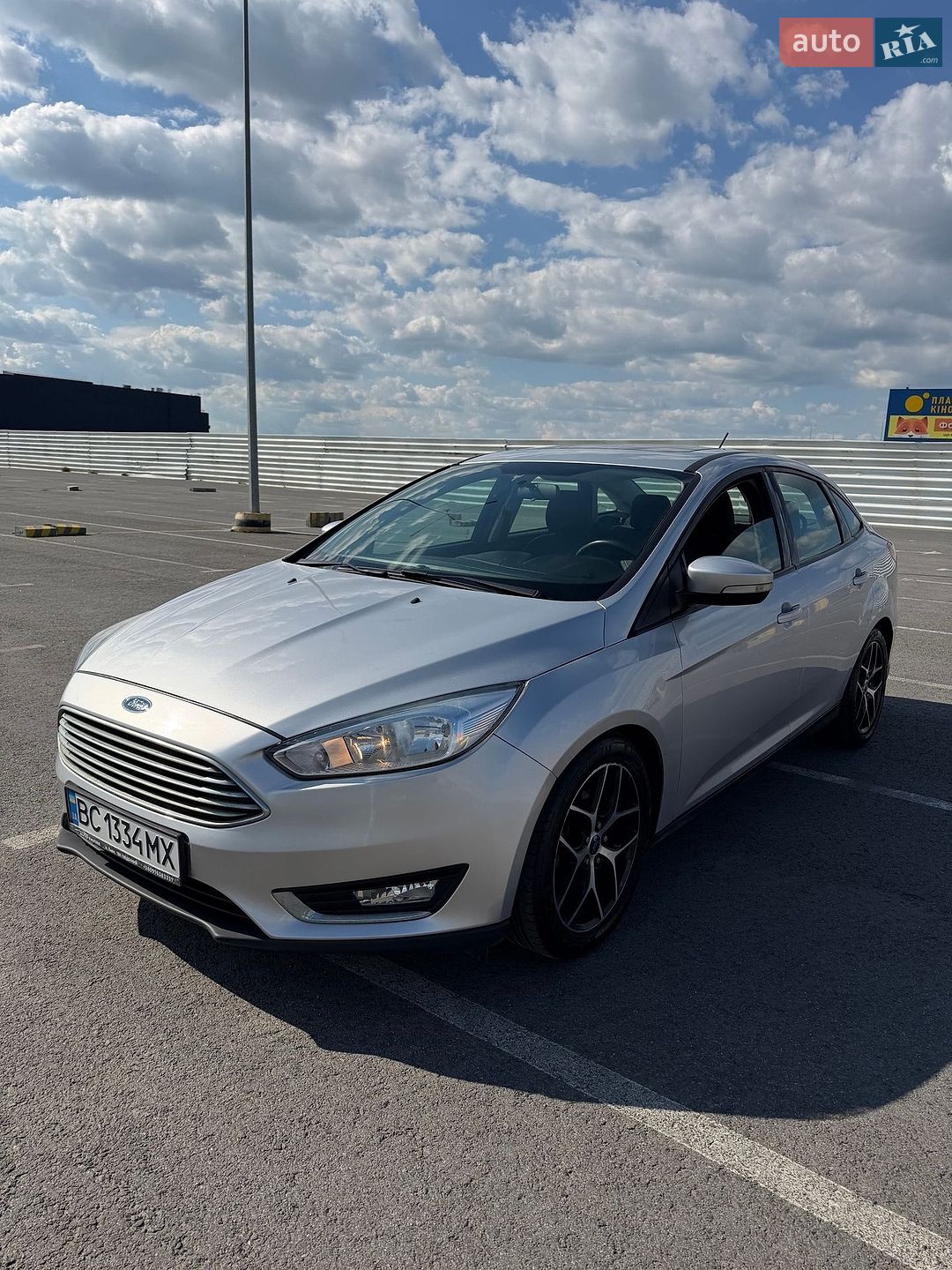 Ford Focus 2016 VIN 1FADP3H24HL205860 фото оголошення 12 з 22