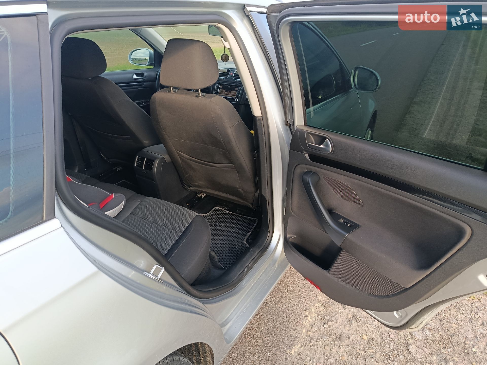 Volkswagen Golf 2011 VIN WVWZZZ1KZBM707948 фото оголошення 3 з 10