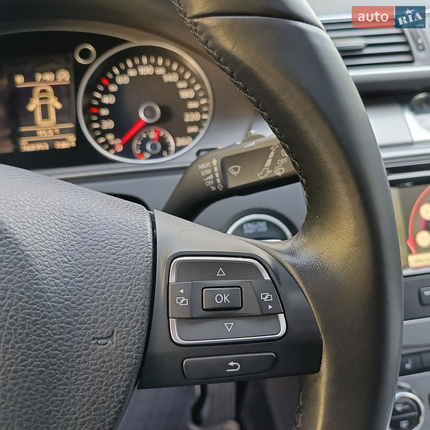 Volkswagen Passat 2011 VIN WVWZZZ3CZCE104331 фото оголошення 18 з 41