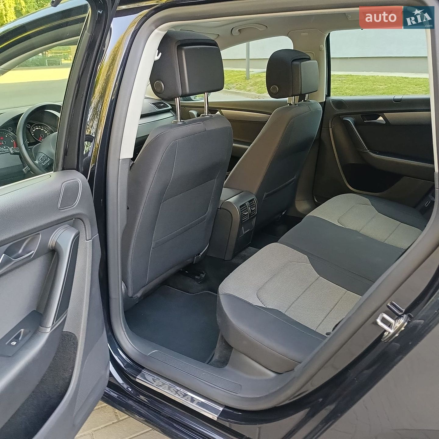 Volkswagen Passat 2011 VIN WVWZZZ3CZCE104331 фото оголошення 24 з 41