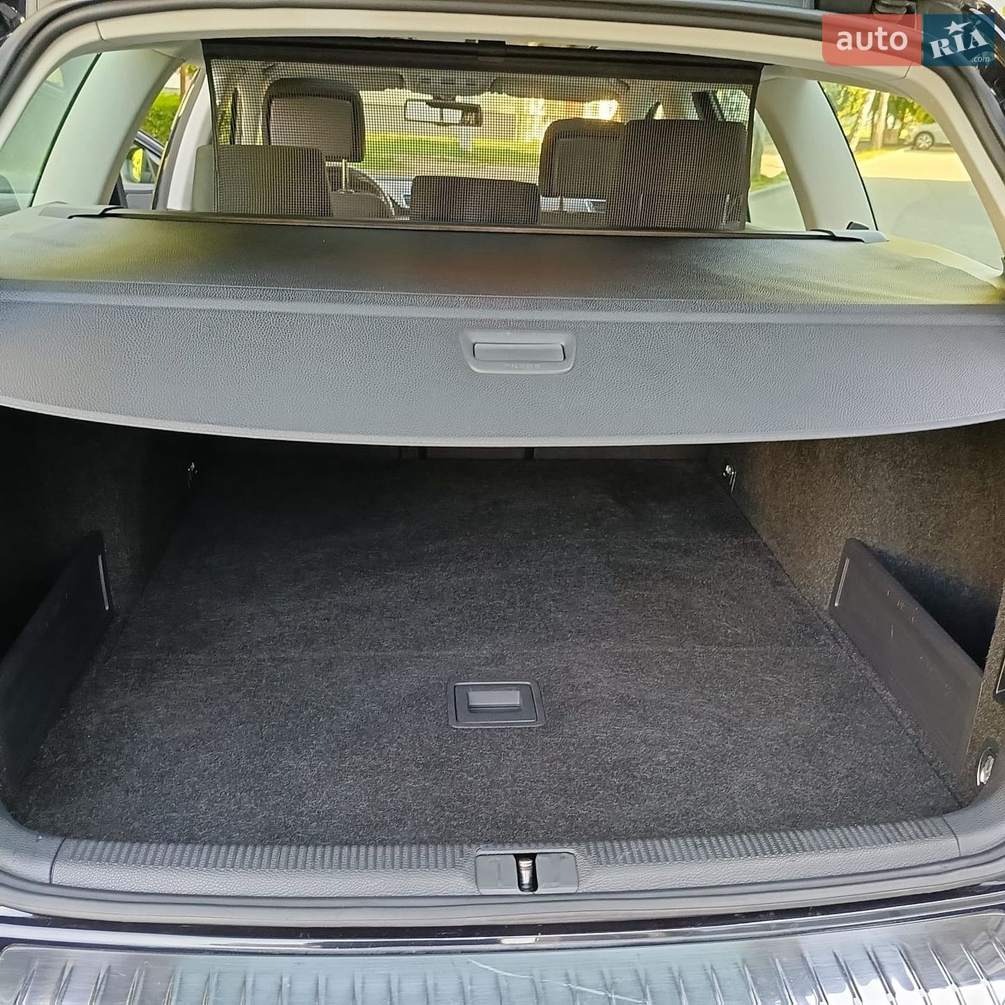 Volkswagen Passat 2011 VIN WVWZZZ3CZCE104331 фото оголошення 27 з 41