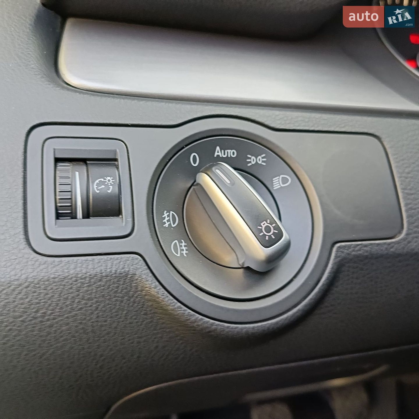 Volkswagen Passat 2011 VIN WVWZZZ3CZCE104331 фото оголошення 28 з 41