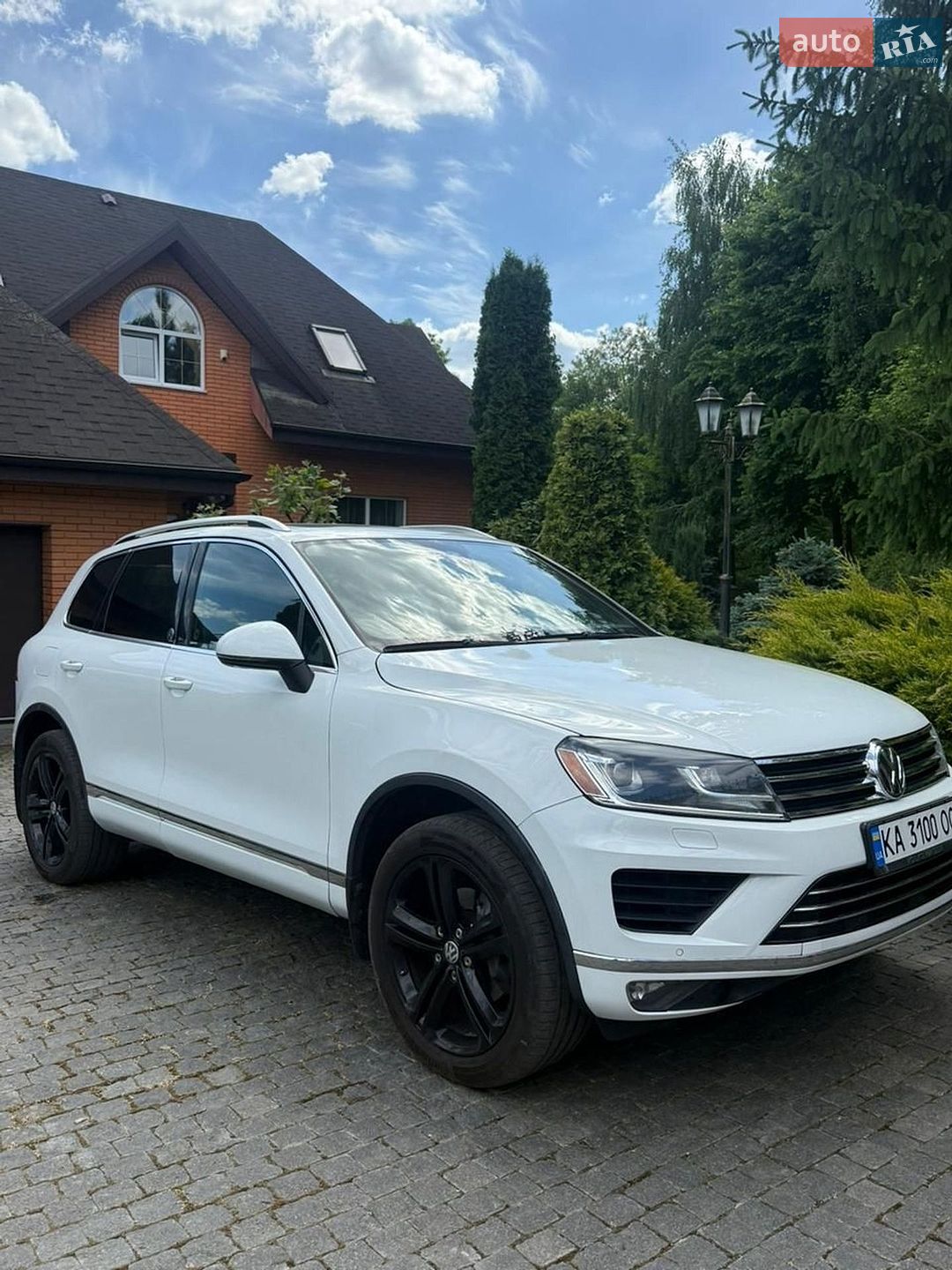Volkswagen Touareg 2016 VIN WVGRF7BP1HD004163 фото оголошення 2 з 32