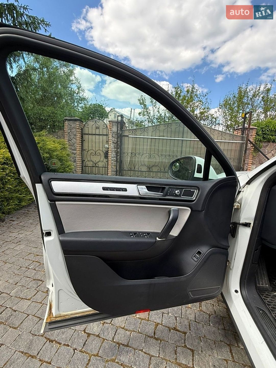 Volkswagen Touareg 2016 VIN WVGRF7BP1HD004163 фото оголошення 22 з 32