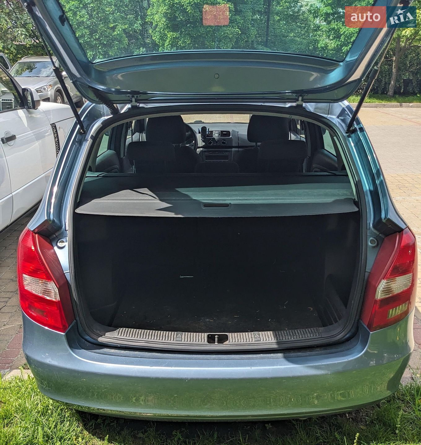 Skoda Fabia 2010 VIN TMBJK25J3B3088412 фото оголошення 2 з 11