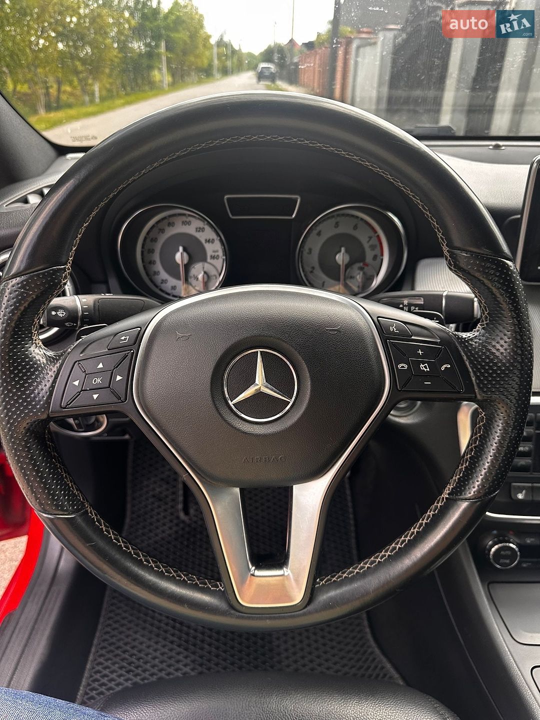 Mercedes-Benz CLA-Class 2014 VIN WDDSJ4GB3EN142783 фото оголошення 4 з 7