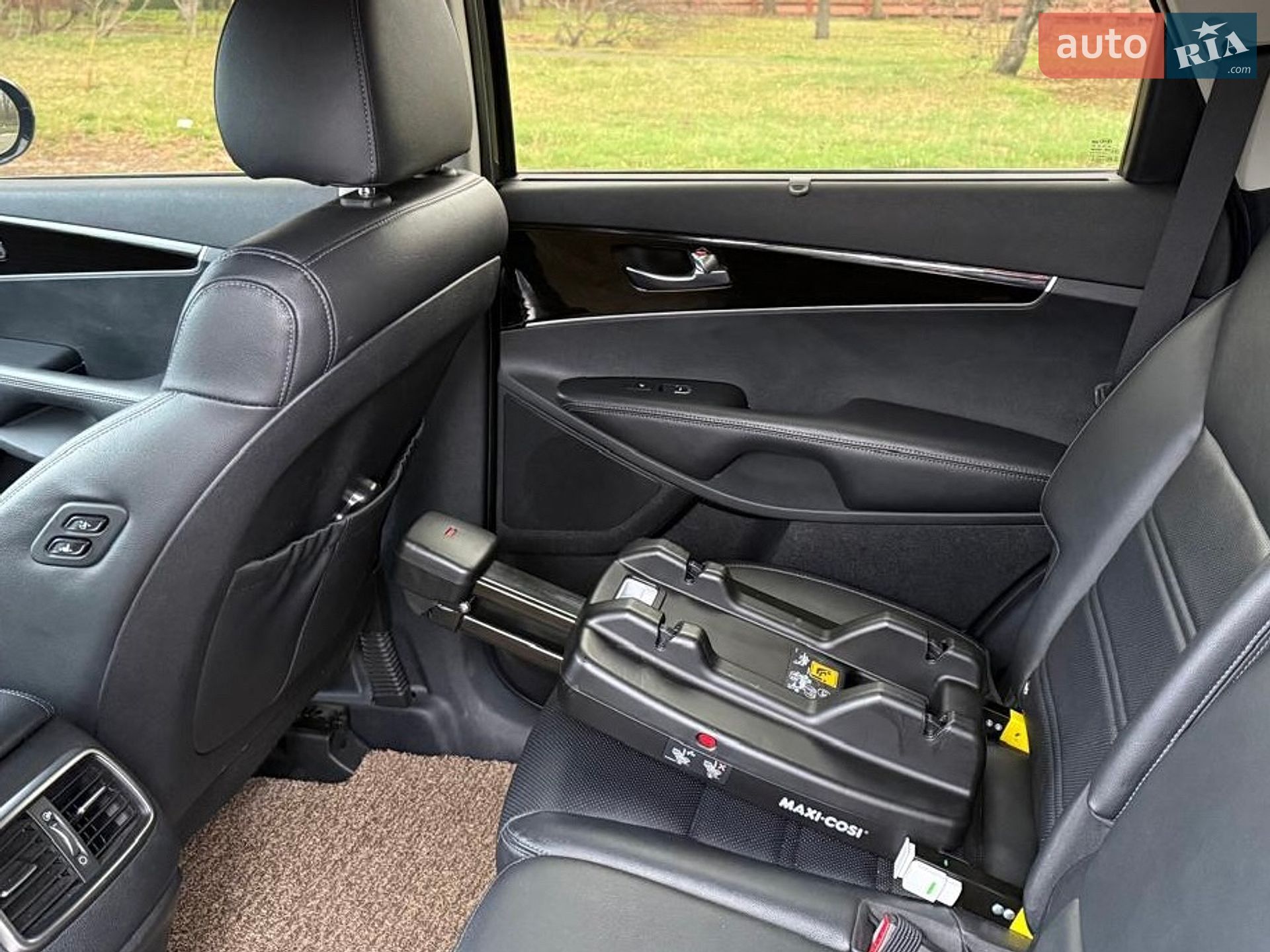 Kia Sorento 2018 VIN KNAPS81BBJA464763 фото оголошення 16 з 24