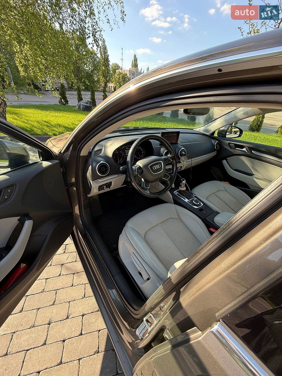 Audi A3 2014 VIN WAUZZZ8V8FA062389 фото оголошення 7 з 10