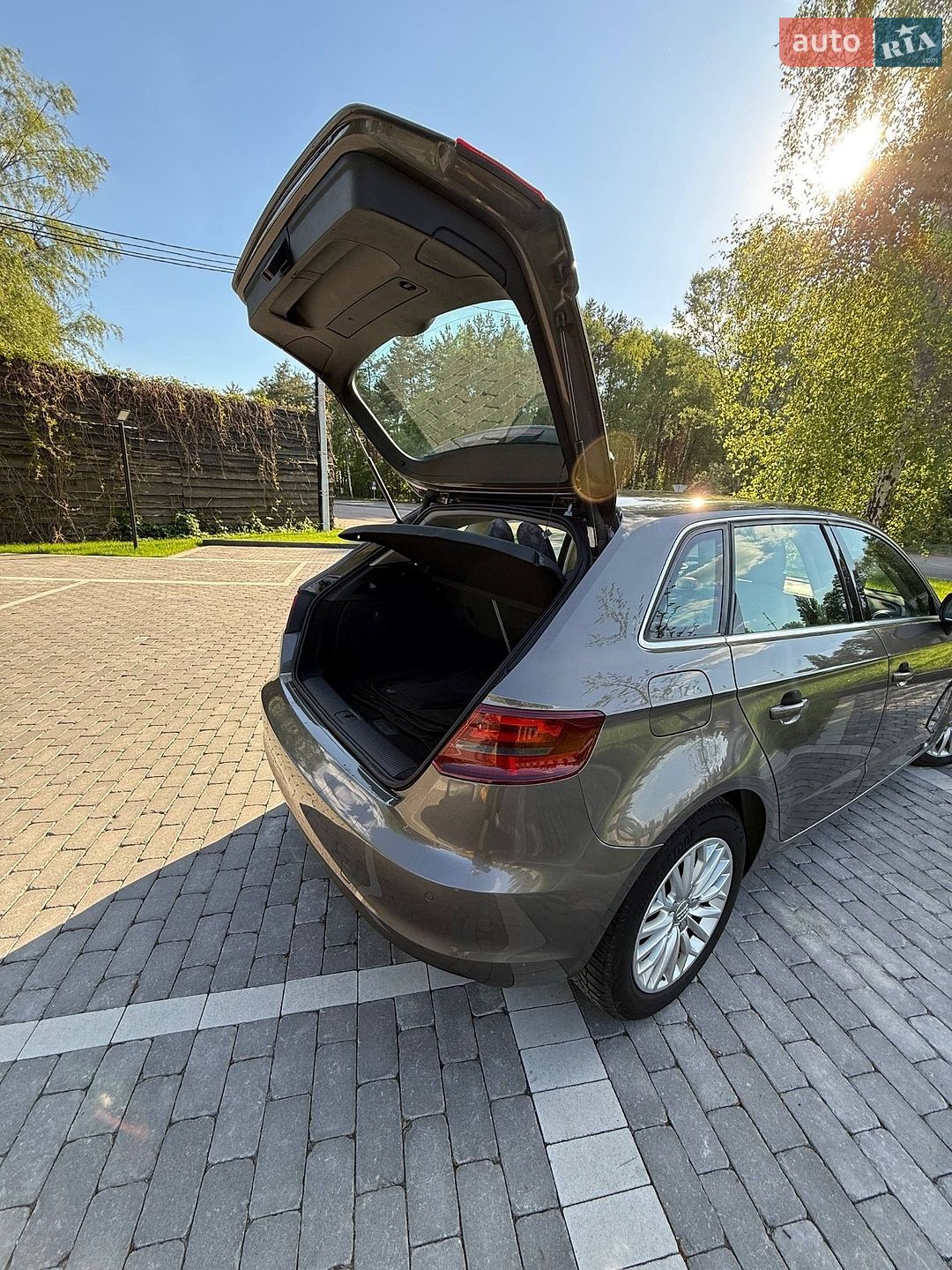Audi A3 2014 VIN WAUZZZ8V8FA062389 фото оголошення 5 з 10