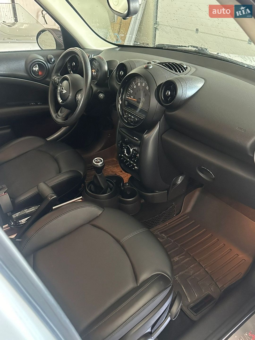 Mini Cooper 2015 VIN WMWZC5C54FWM18986 фото оголошення 6 з 7