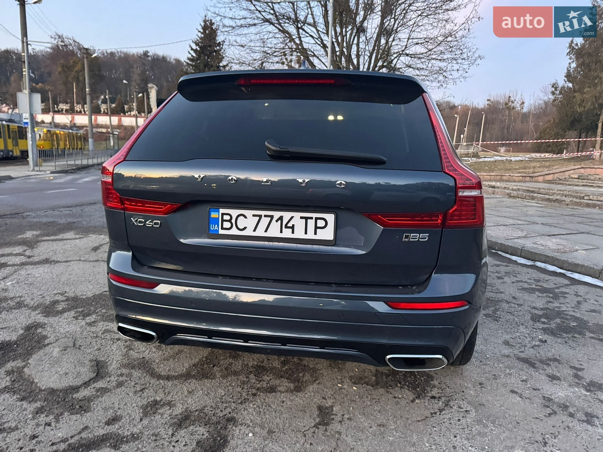 Volvo Xc60 2022 VIN YV4L12RN2P1289100 фото оголошення 4 з 9
