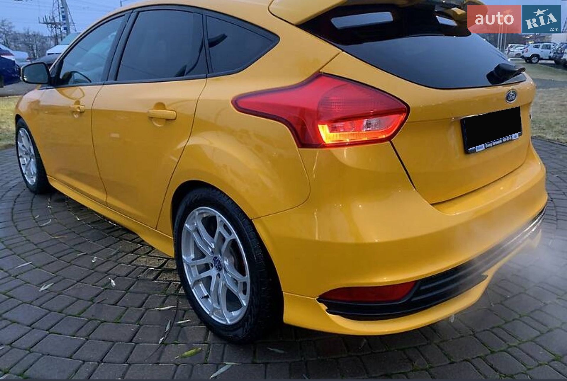 Ford Focus 2017 VIN WF05XXGCC5HB31542 фото оголошення 4 з 16
