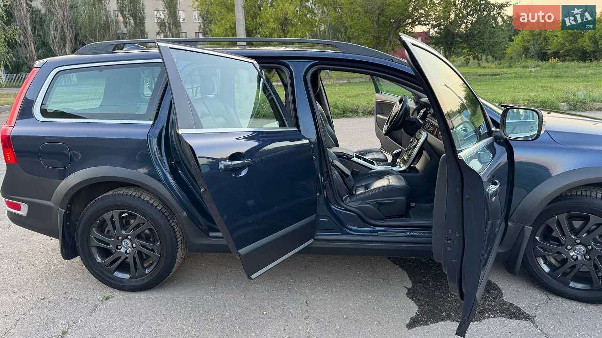 Volvo XC70 Cross Country 2012 VIN YV1BZ8256D1147768 фото оголошення 2 з 43