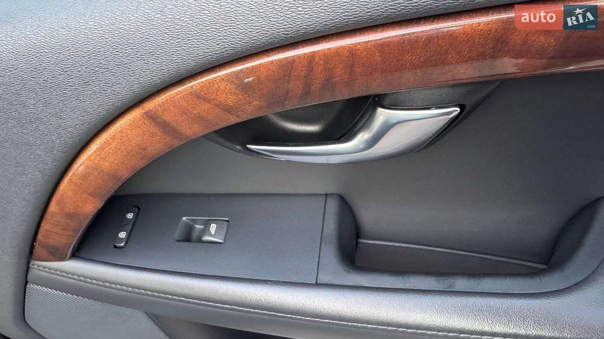 Volvo XC70 Cross Country 2012 VIN YV1BZ8256D1147768 фото оголошення 24 з 43