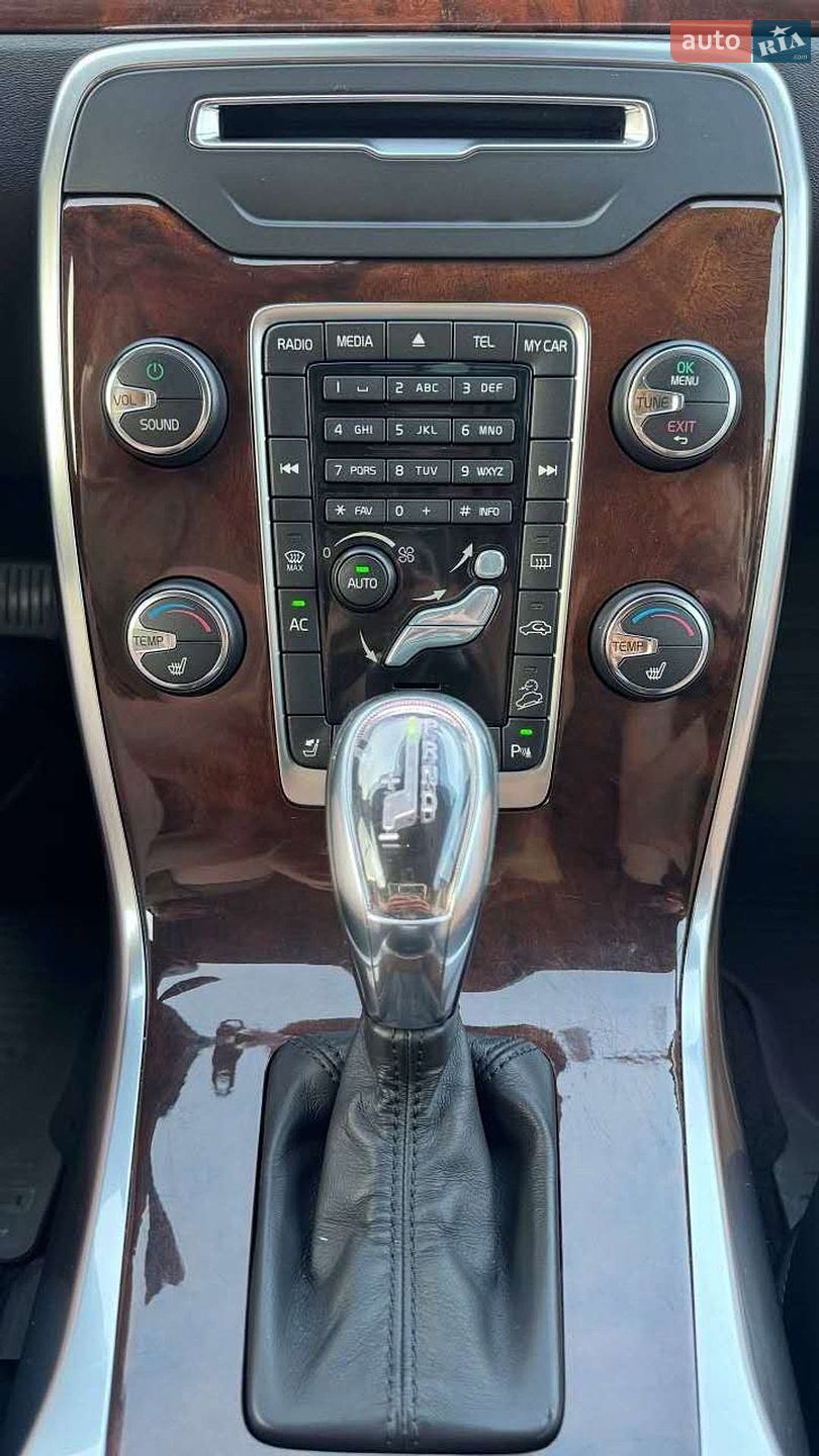 Volvo XC70 Cross Country 2012 VIN YV1BZ8256D1147768 фото оголошення 26 з 43