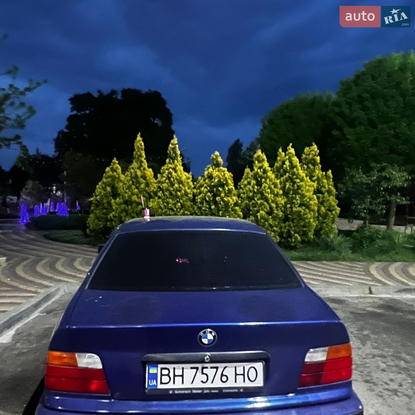 BMW 3 Series 1995 VIN WBACB51050AN13013 фото оголошення 3 з 13