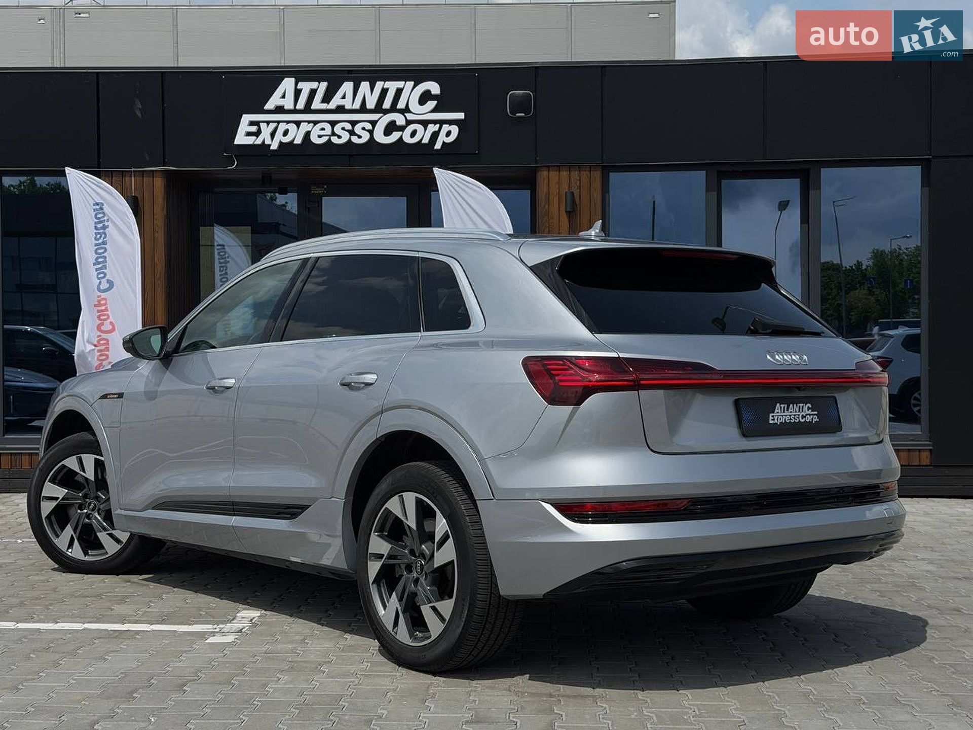 Audi e-tron 2022 VIN WA1AAAGE9NB023971 фото оголошення 5 з 25