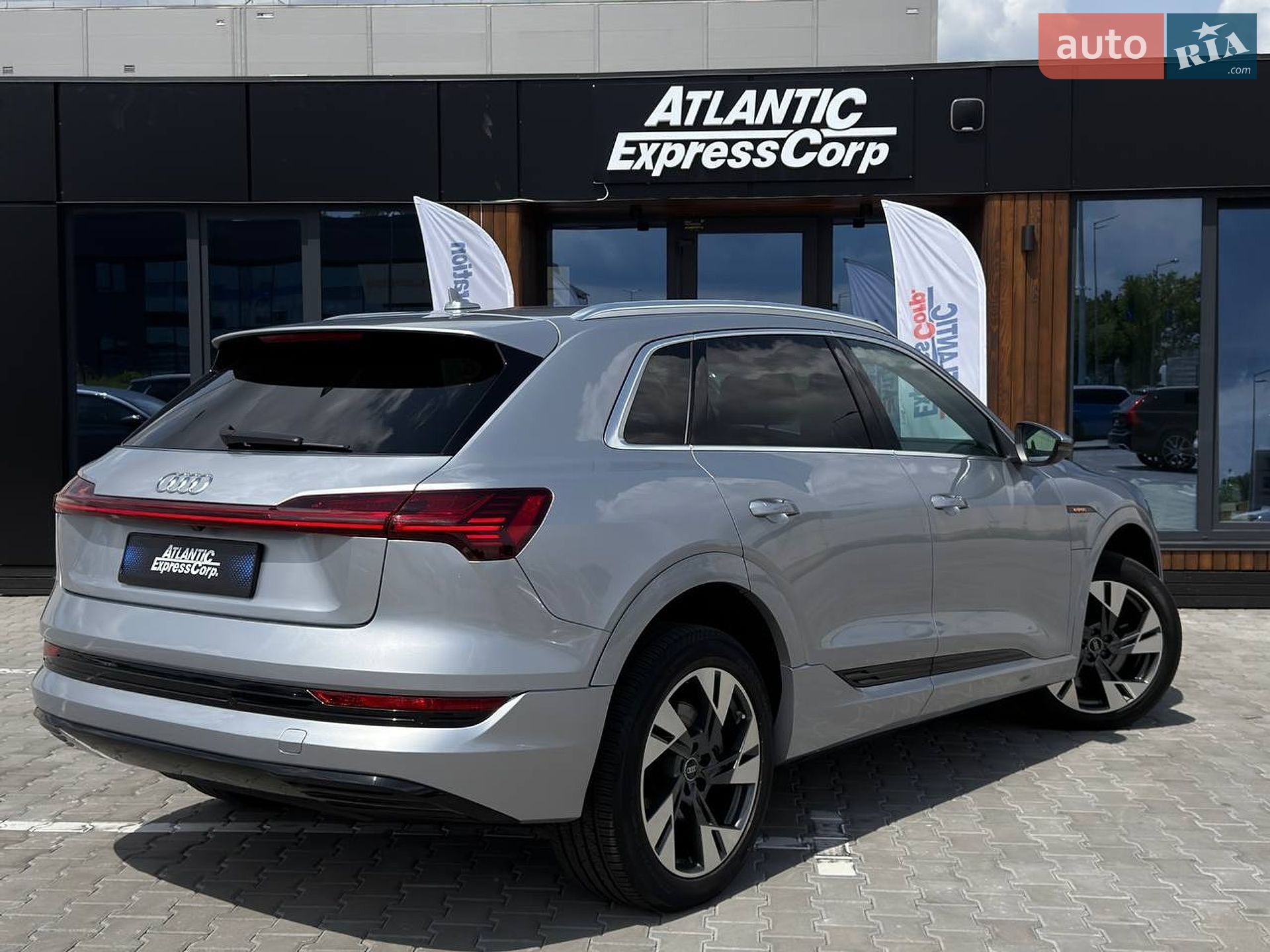 Audi e-tron 2022 VIN WA1AAAGE9NB023971 фото оголошення 6 з 25