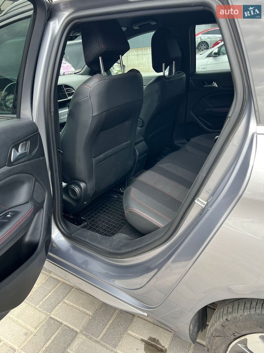 Peugeot 308 2018 VIN VF3LCYHZRJS322089 фото оголошення 10 з 15