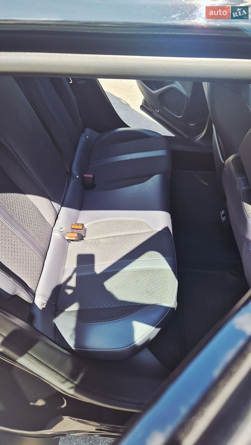 Peugeot 2008 2019 VIN VR3USHNSKKJ888930 фото оголошення 13 з 17