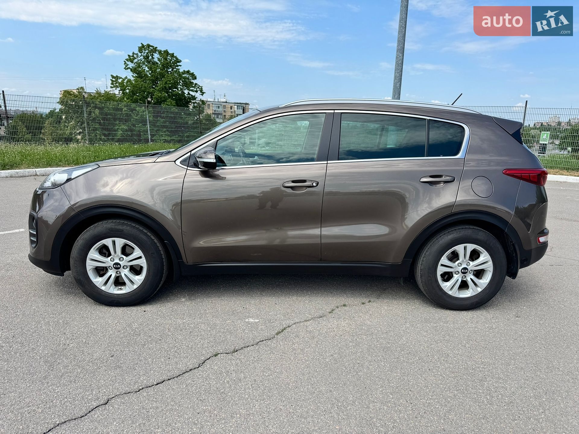 Kia Sportage 2017 VIN U5YPG81ABHL408931 фото оголошення 3 з 33