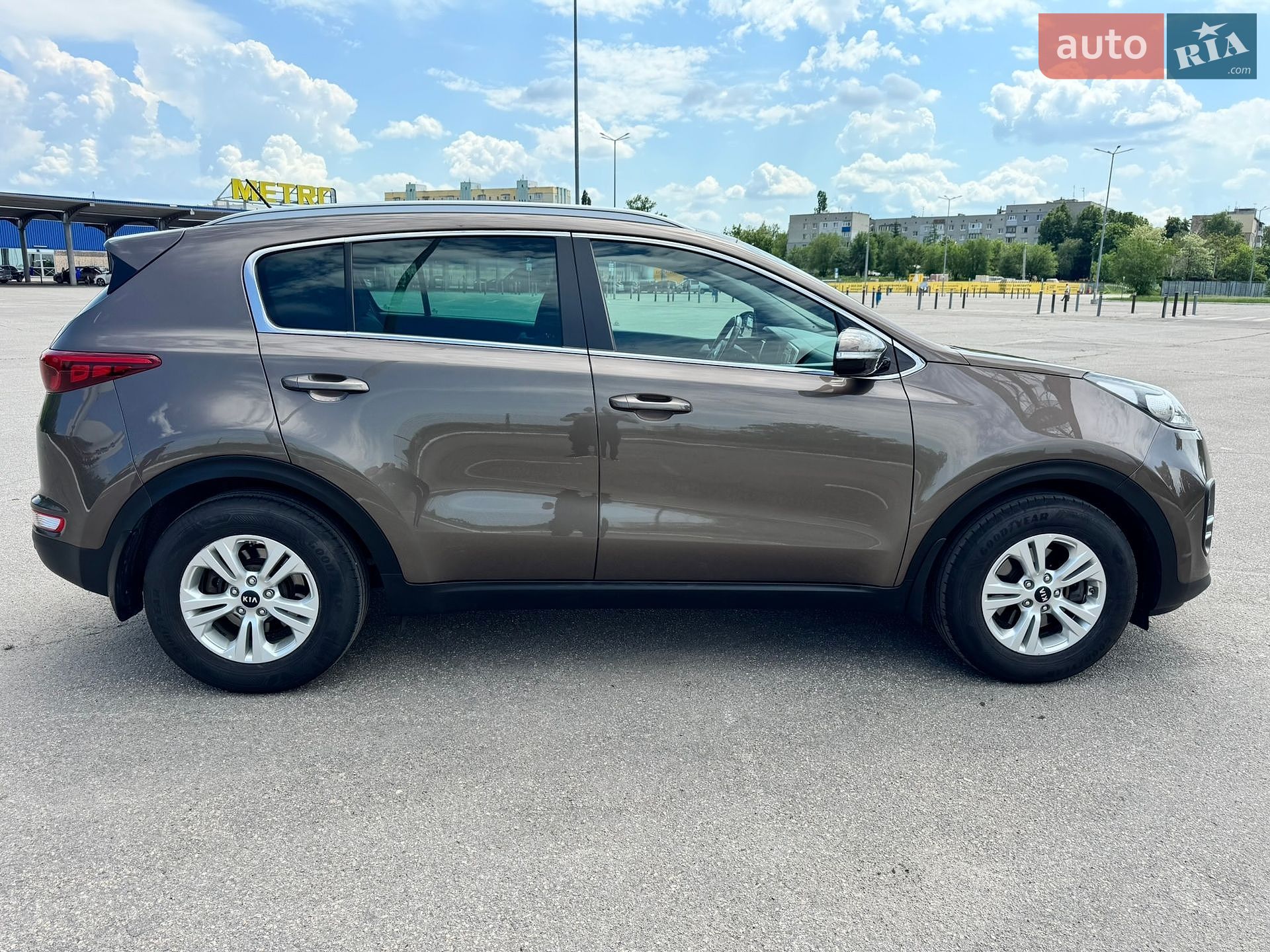 Kia Sportage 2017 VIN U5YPG81ABHL408931 фото оголошення 4 з 33