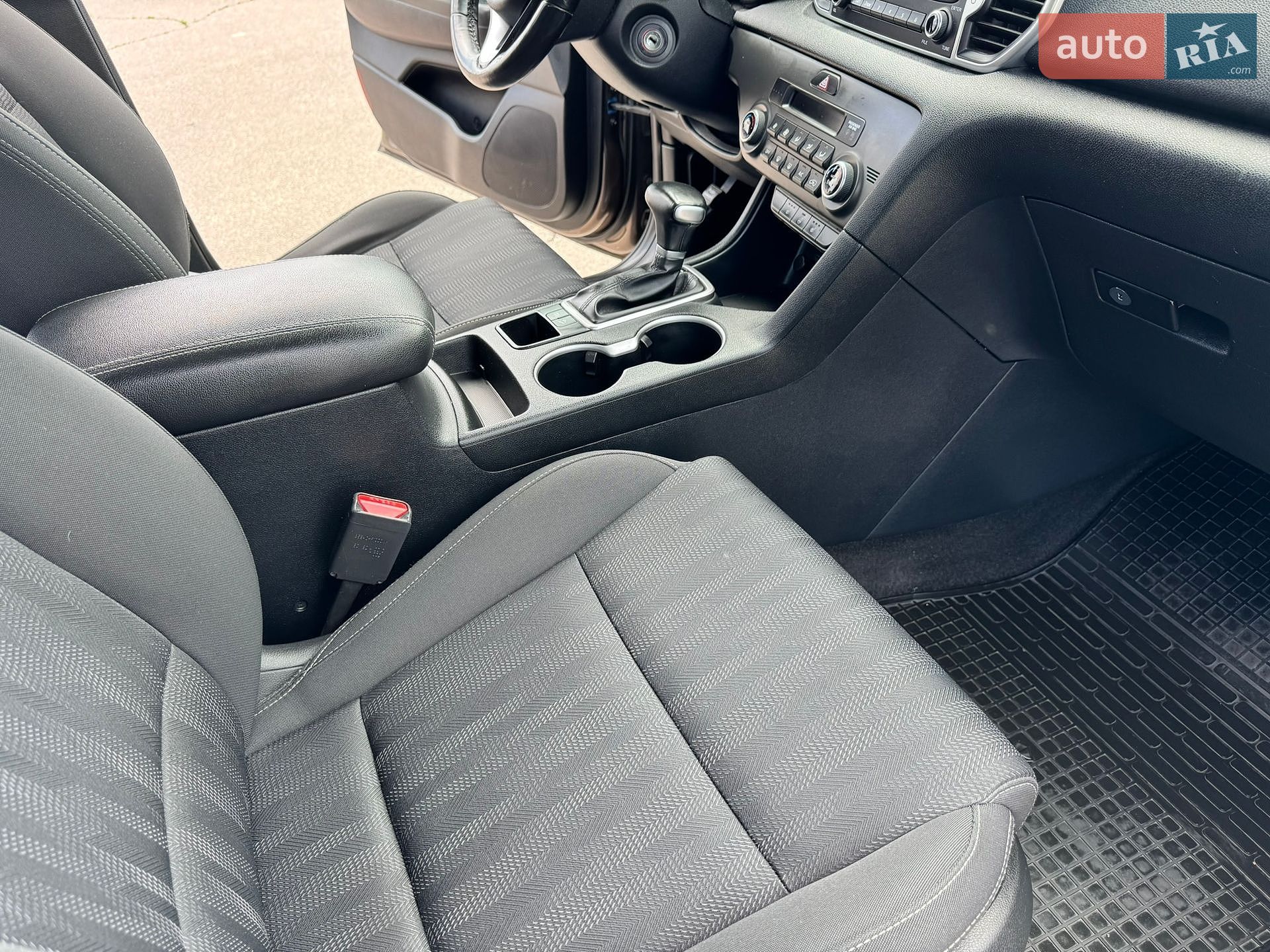 Kia Sportage 2017 VIN U5YPG81ABHL408931 фото оголошення 18 з 33