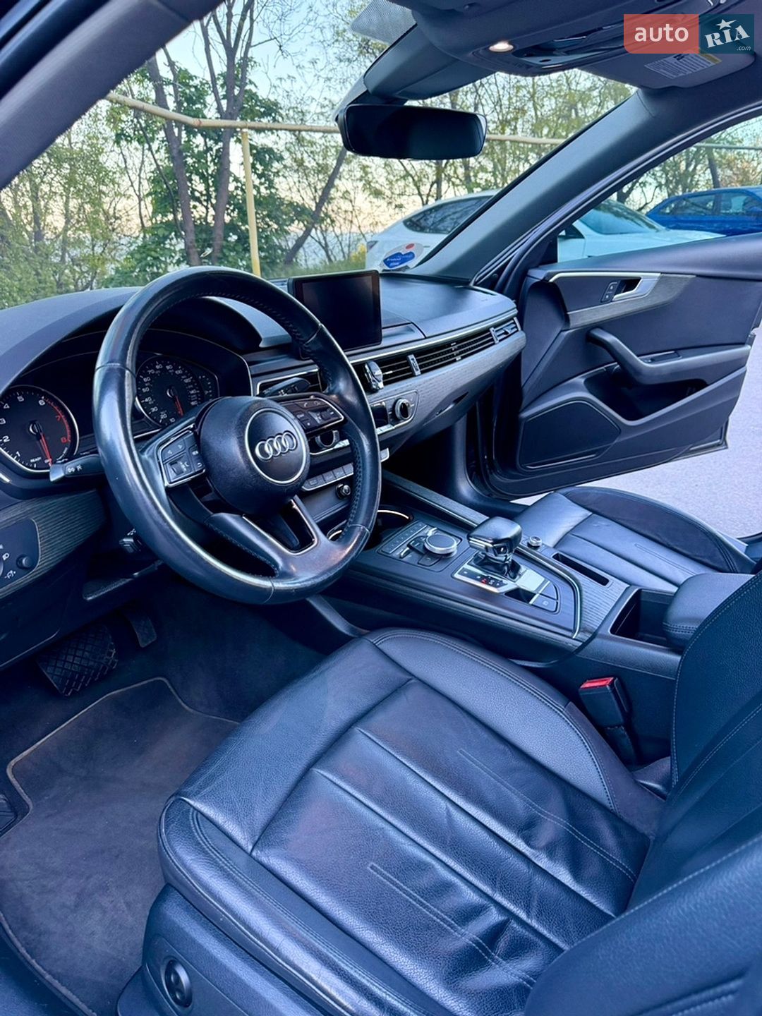 Audi A4 2018 VIN WAUKMAF45JA148943 фото оголошення 17 з 17