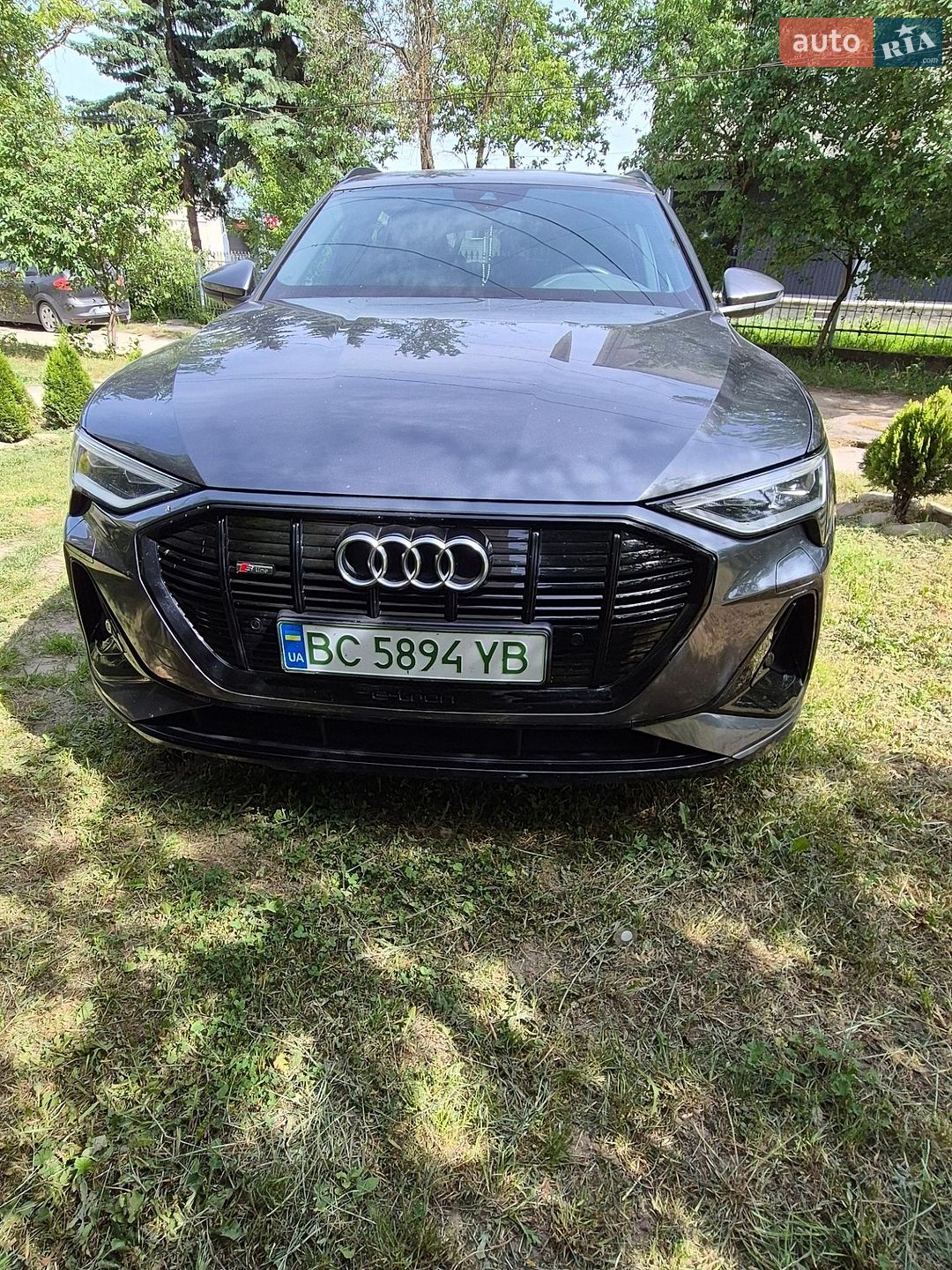Audi e-tron 2019 VIN WAUZZZGEXLB016814 фото оголошення 15 з 23