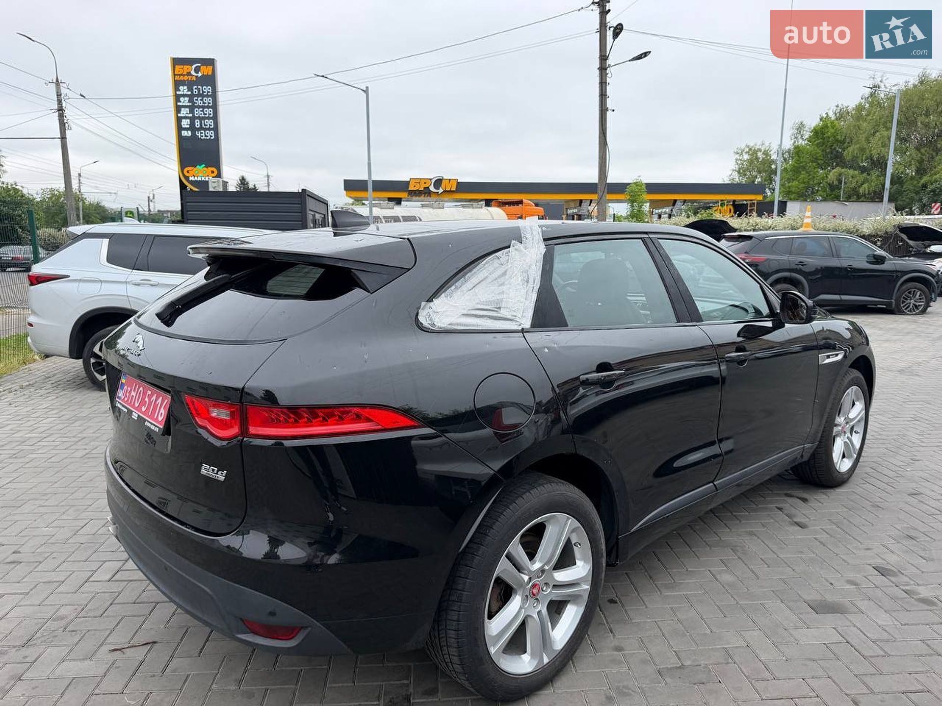 Jaguar F-Pace 2016 VIN SADCL2BN8HA088315 фото оголошення 2 з 28