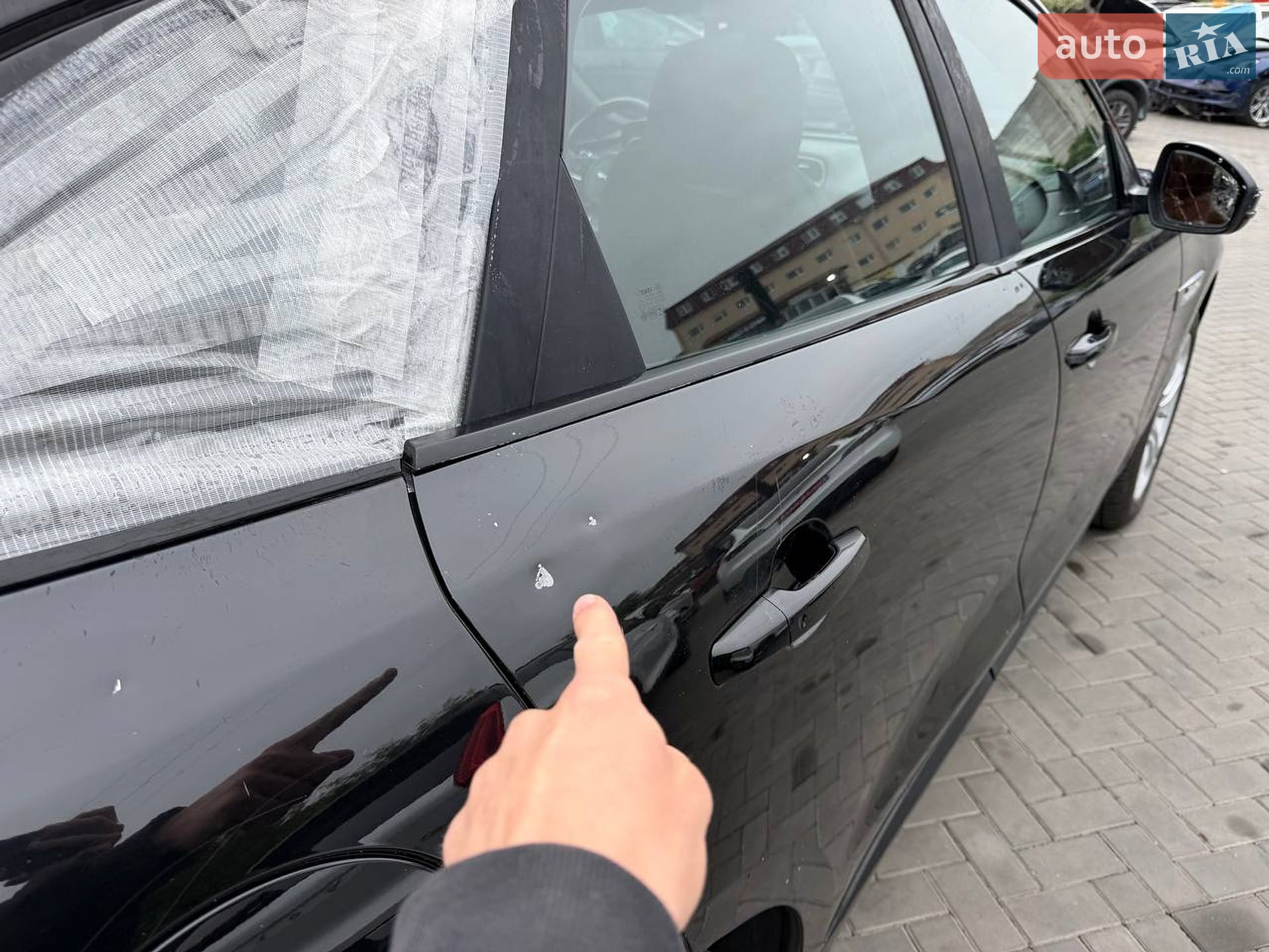 Jaguar F-Pace 2016 VIN SADCL2BN8HA088315 фото оголошення 3 з 28