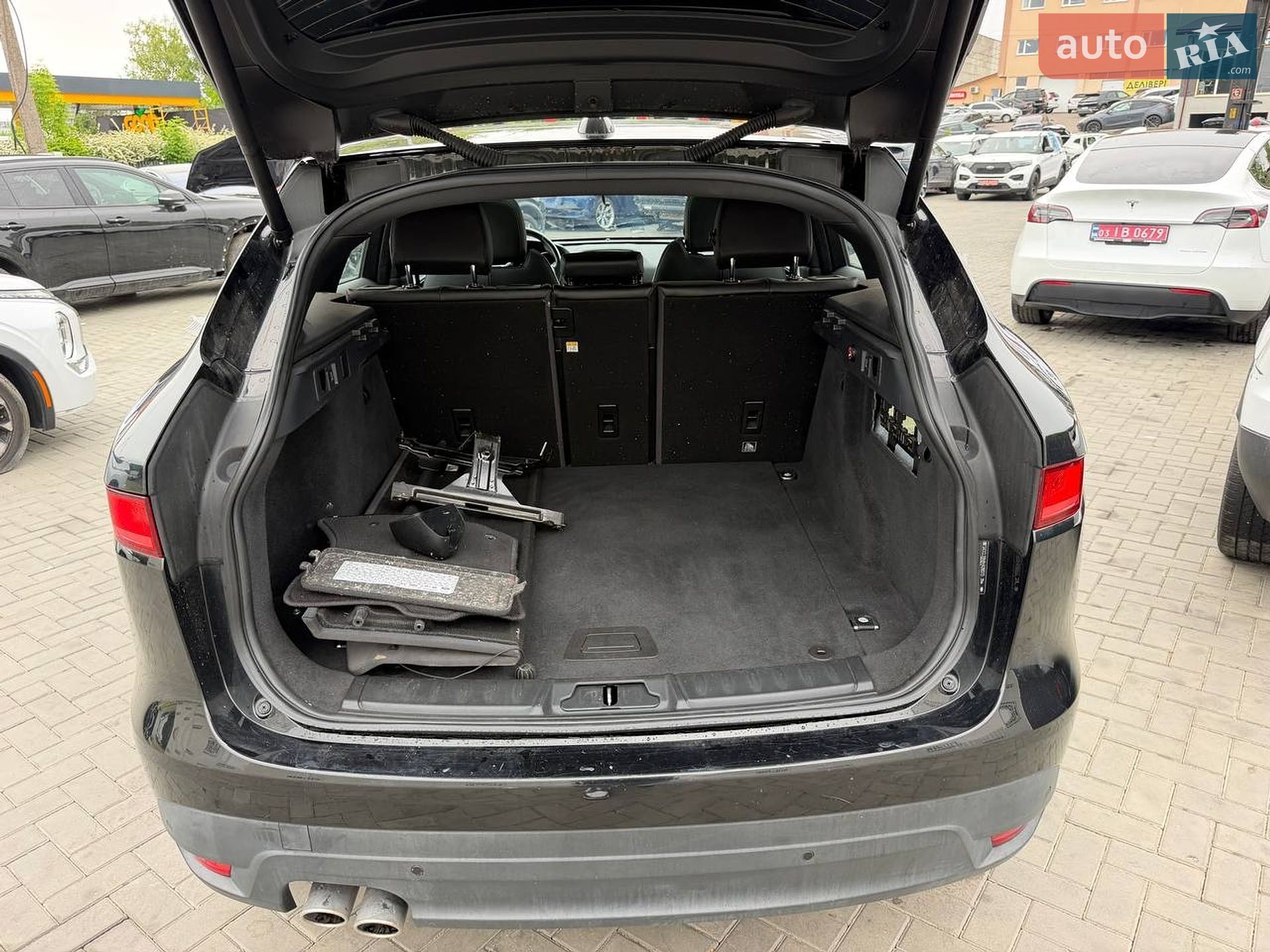 Jaguar F-Pace 2016 VIN SADCL2BN8HA088315 фото оголошення 6 з 28