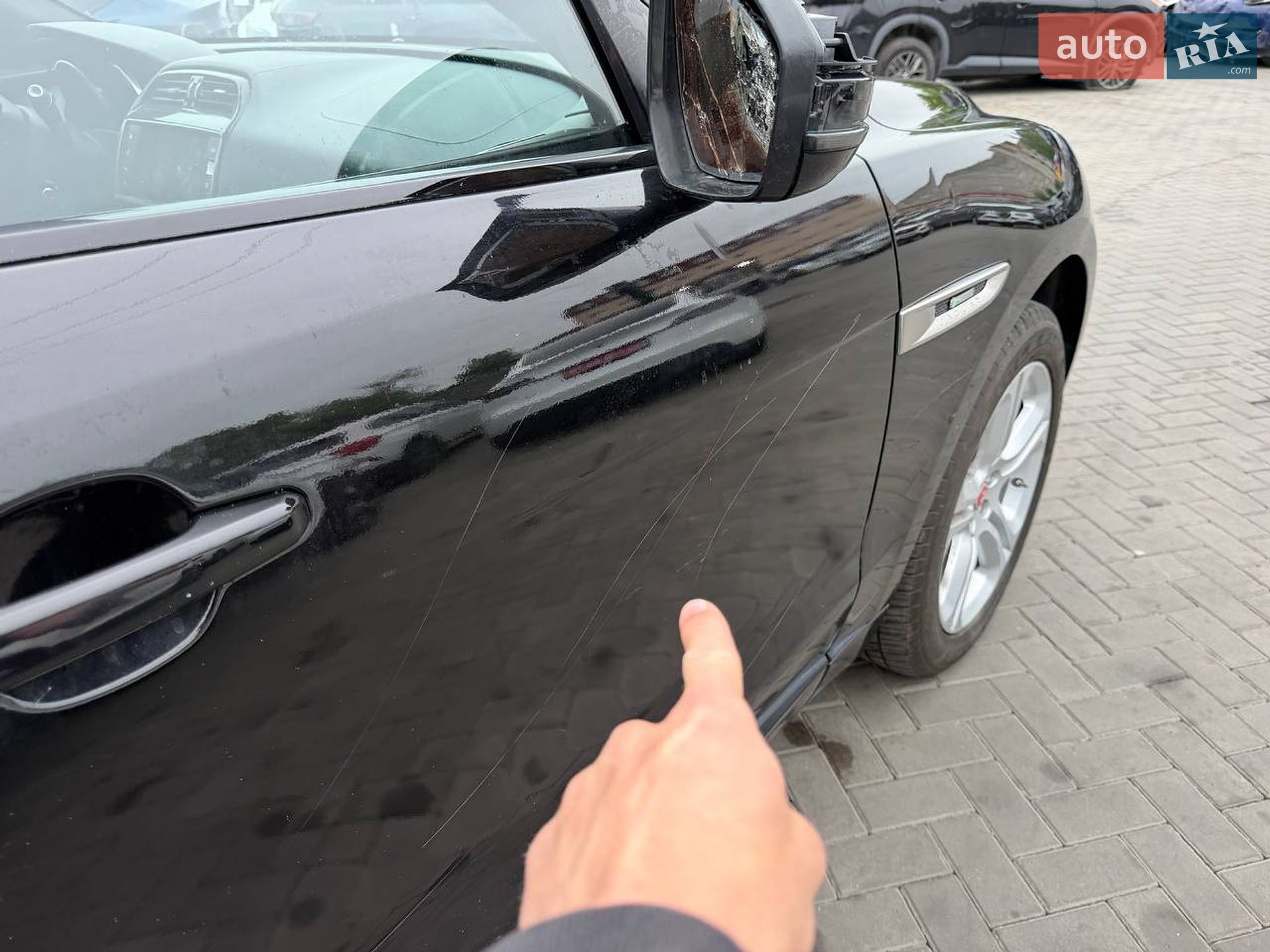 Jaguar F-Pace 2016 VIN SADCL2BN8HA088315 фото оголошення 10 з 28