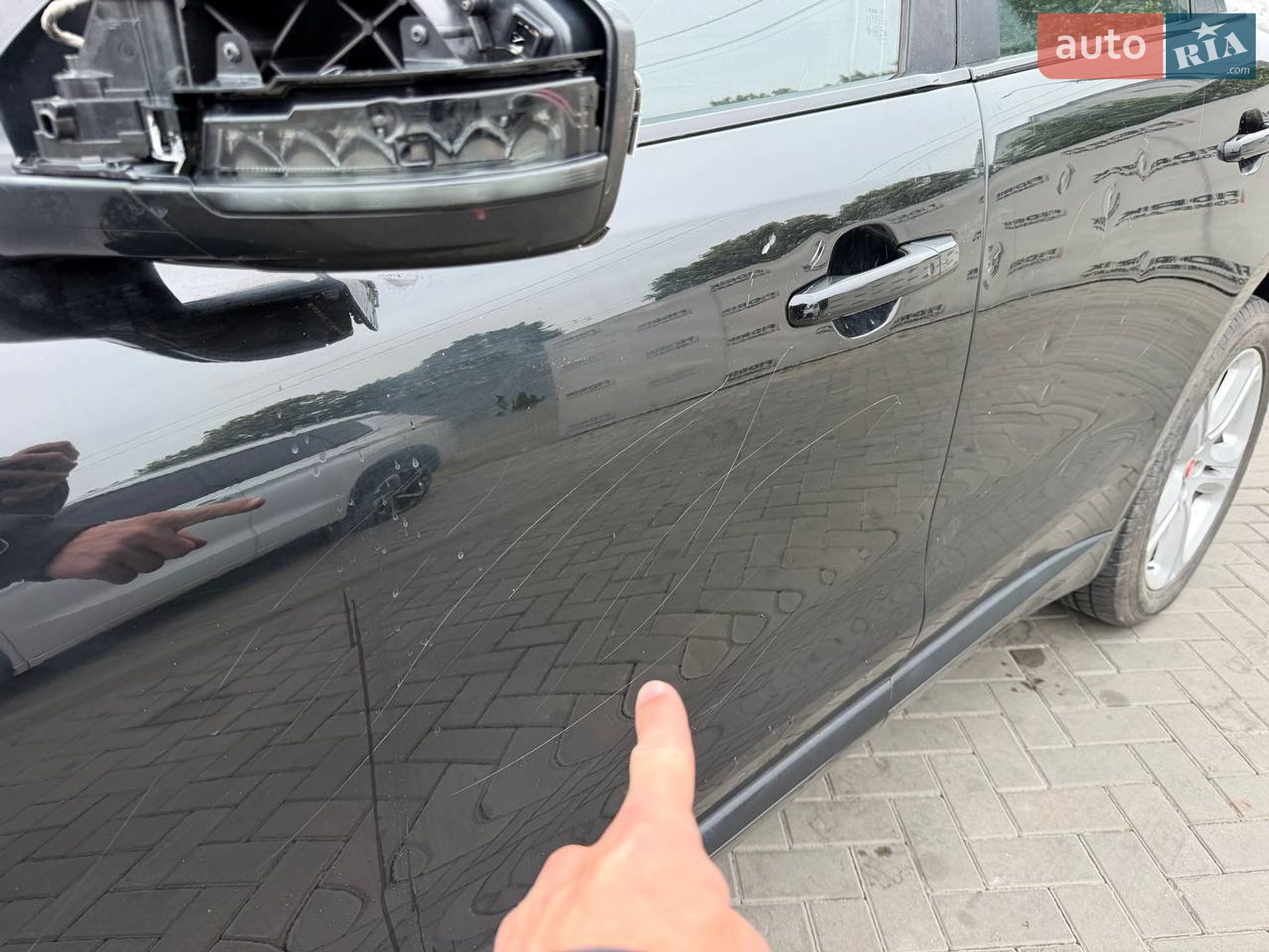 Jaguar F-Pace 2016 VIN SADCL2BN8HA088315 фото оголошення 11 з 28