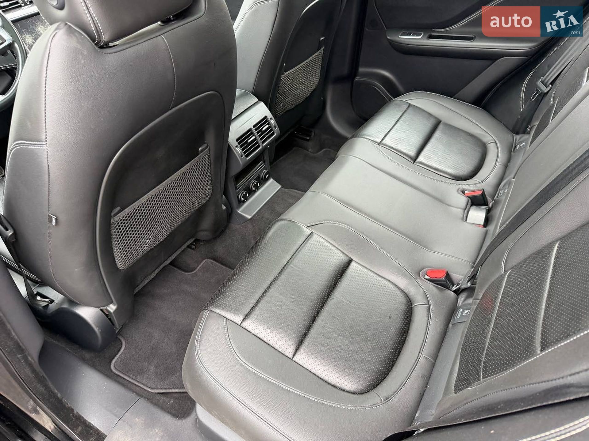 Jaguar F-Pace 2016 VIN SADCL2BN8HA088315 фото оголошення 18 з 28