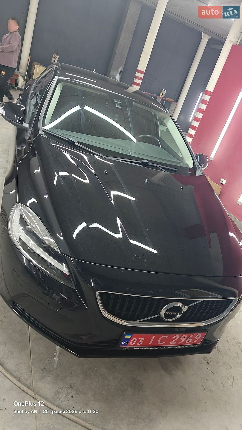 Volvo V40 2018 VIN YV1MV7480J2506668 фото оголошення 2 з 48