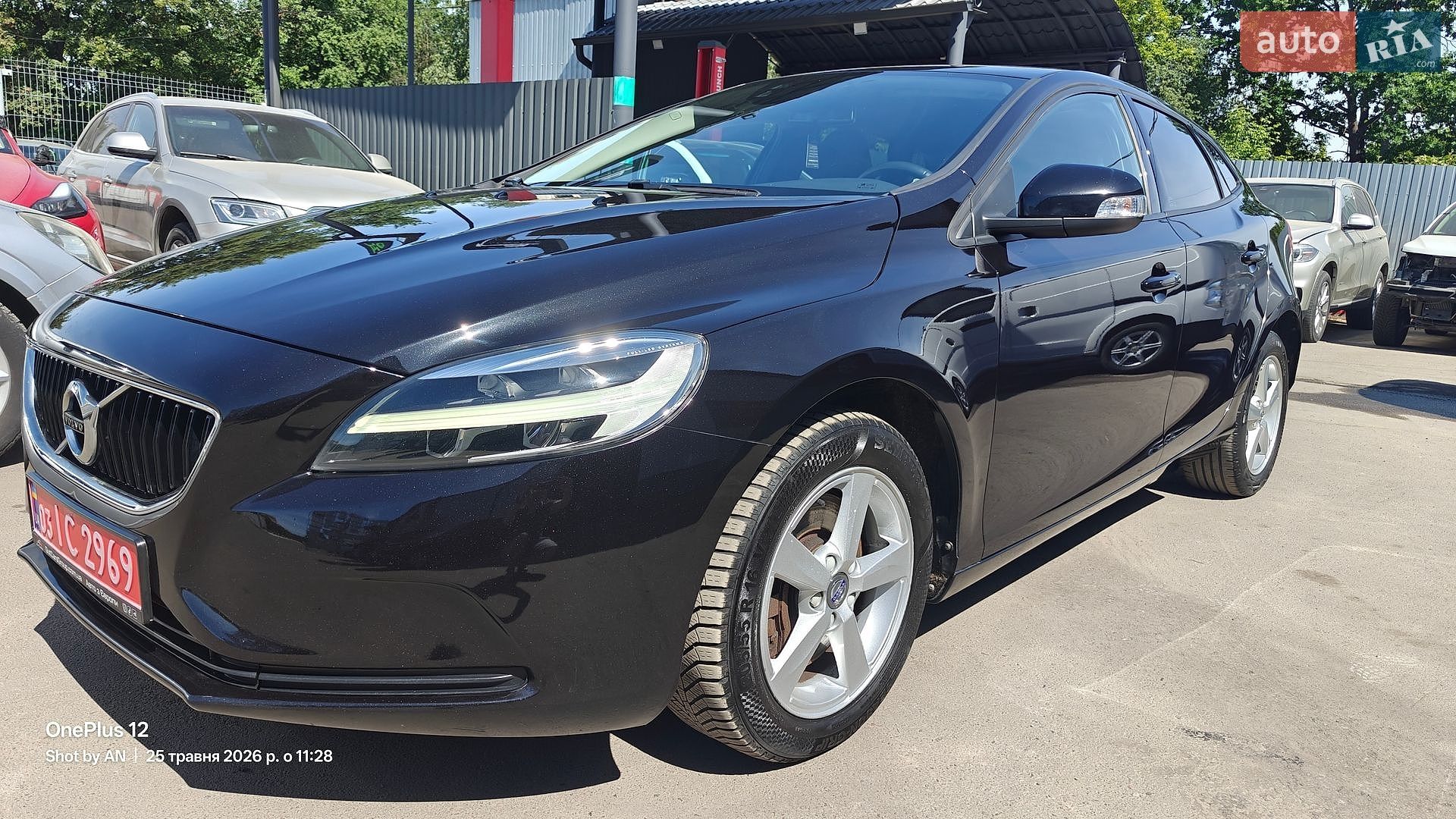 Volvo V40 2018 VIN YV1MV7480J2506668 фото оголошення 14 з 48